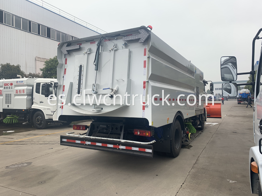 street sweeper cleaning truck 6